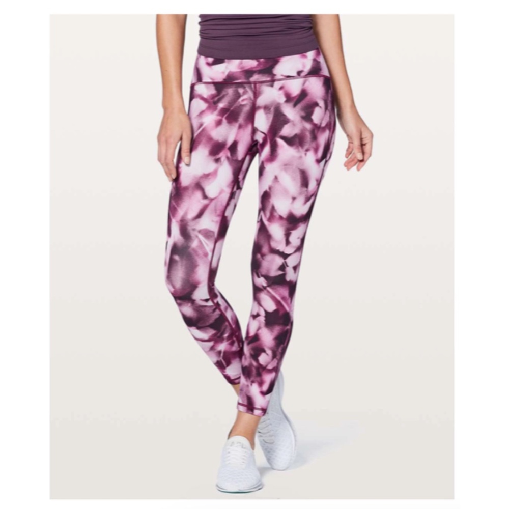 LULULEMON Train Times 7/8 Pant *25” Blush Blossom Alpine White Candy Pink Size 4